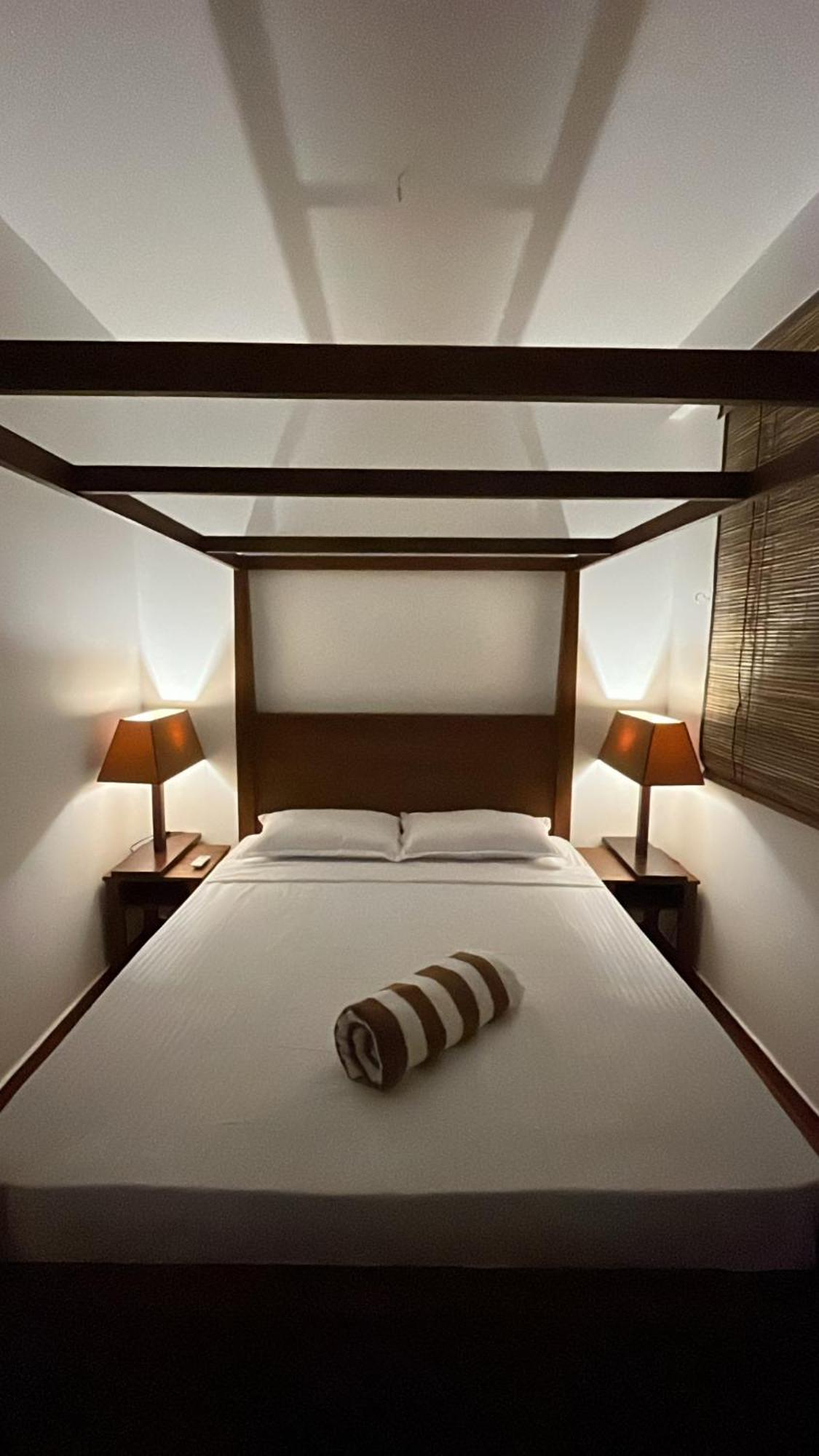 Beach Club Apartments Induruwa Eksteriør bilde