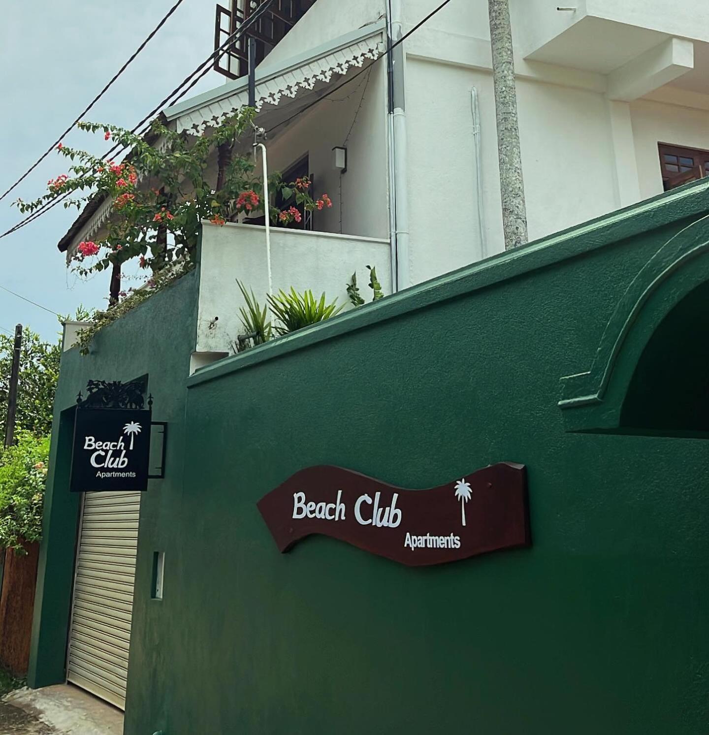 Beach Club Apartments Induruwa Eksteriør bilde
